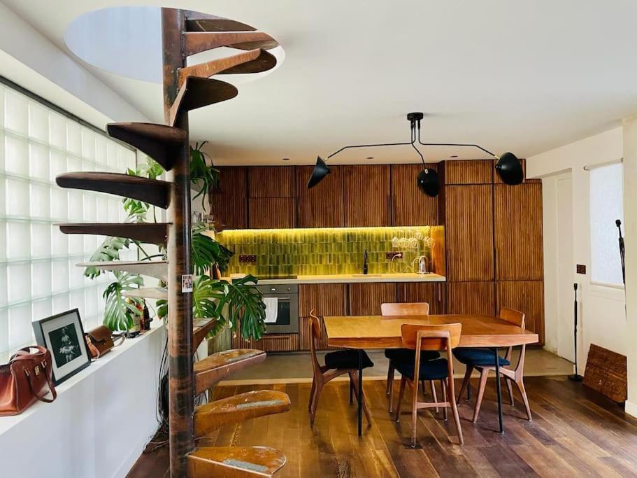 Small Architect'S House Pantin Exterior photo