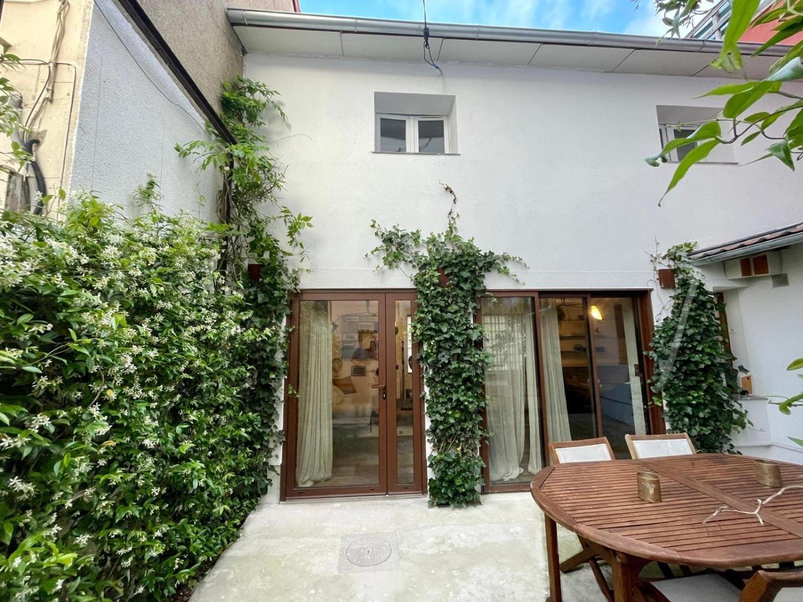Small Architect'S House Pantin Exterior photo